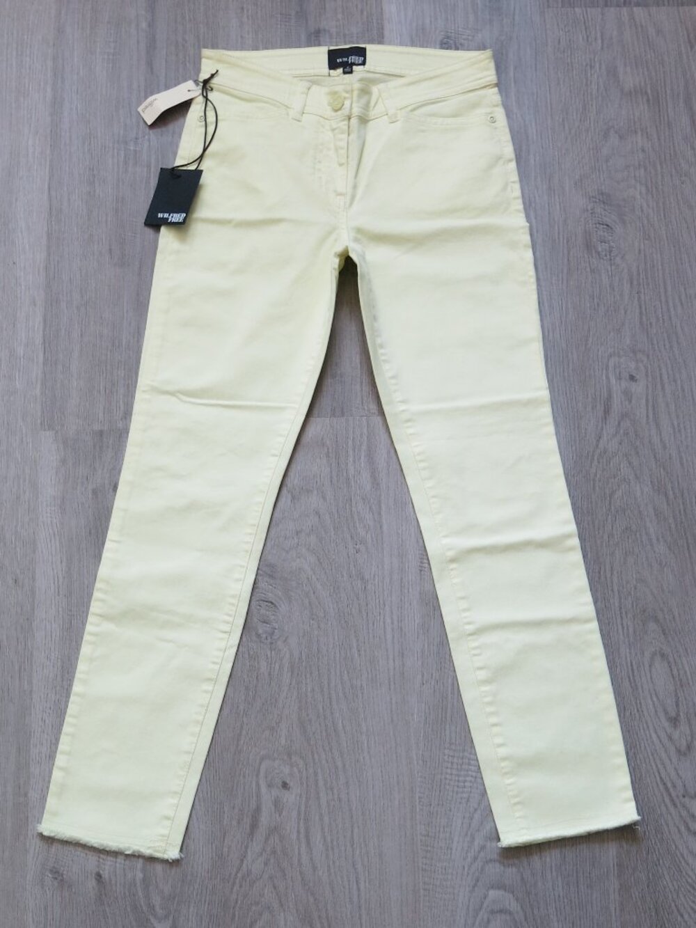 Aritzia Wilfred Free Opalescent Acid Sacha Jeans Pant Pale Yellow - Size 4